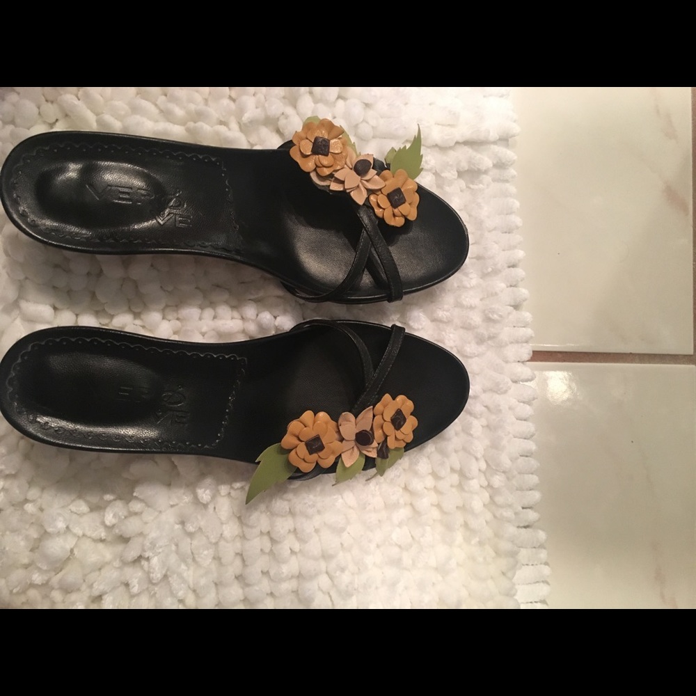 Flowered slides